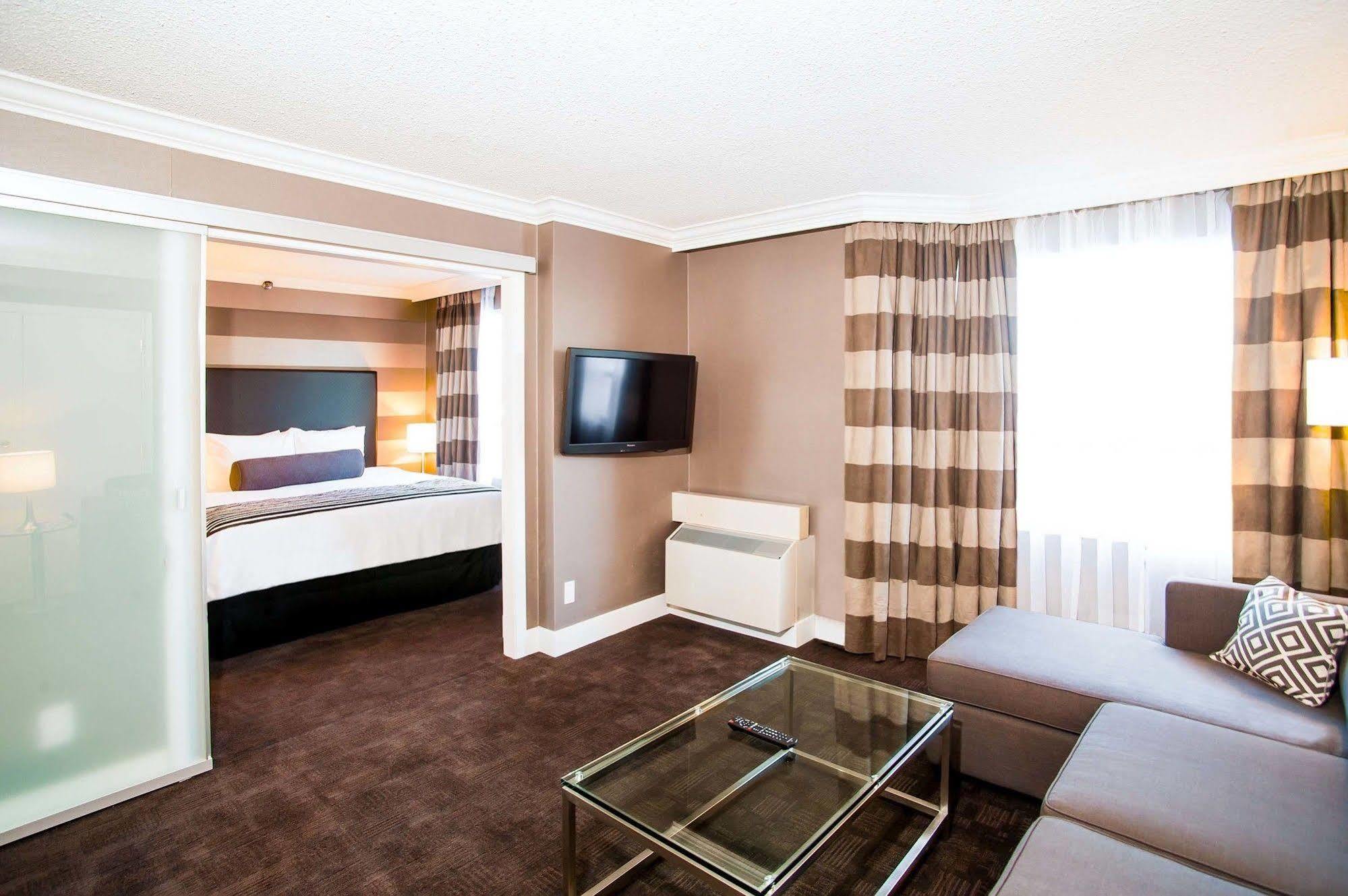 Sandman Signature Mississauga Hotel Exterior foto